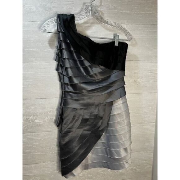 Forever 21 One Shoulder Mini Dress Size 2 NWOT - Picture 2 of 6